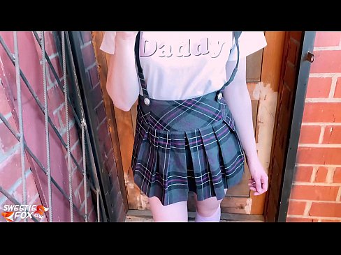❤️ Schoolgirl Mengisap penisnya dalam-dalam dan meniduri alih-alih kelas. Porno di id.doujin-sexy.ru